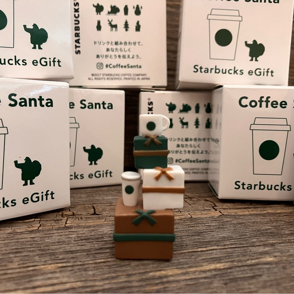 Starbucks 2017 JAPAN Christmas Coffee Santa eGift Figures HTF - Picture 15 of 16